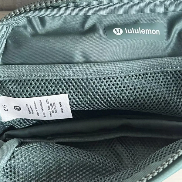 Lululemon Everywhere Crossbody Bag 1L - Tidewater Teal