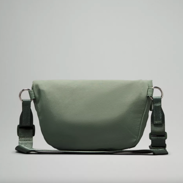 Lululemon All Night Festival Crossbody Micro Bag 2L - Forest Green